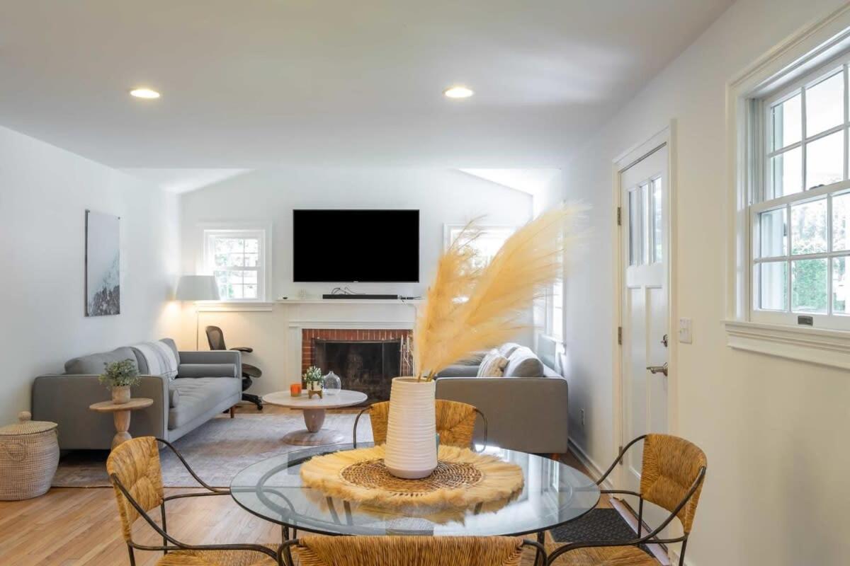 Heated Pool, Driftwood Cottage By Rovetravel East Hampton Bagian luar foto