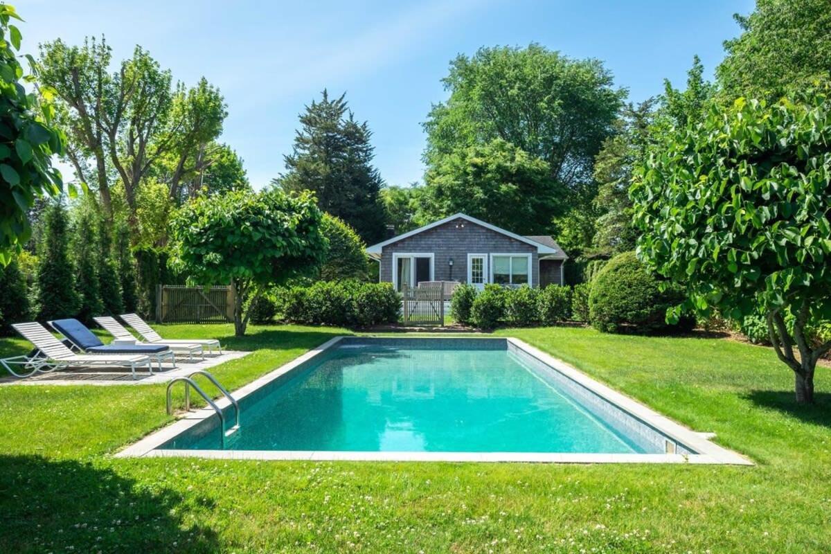 Heated Pool, Driftwood Cottage By Rovetravel East Hampton Bagian luar foto
