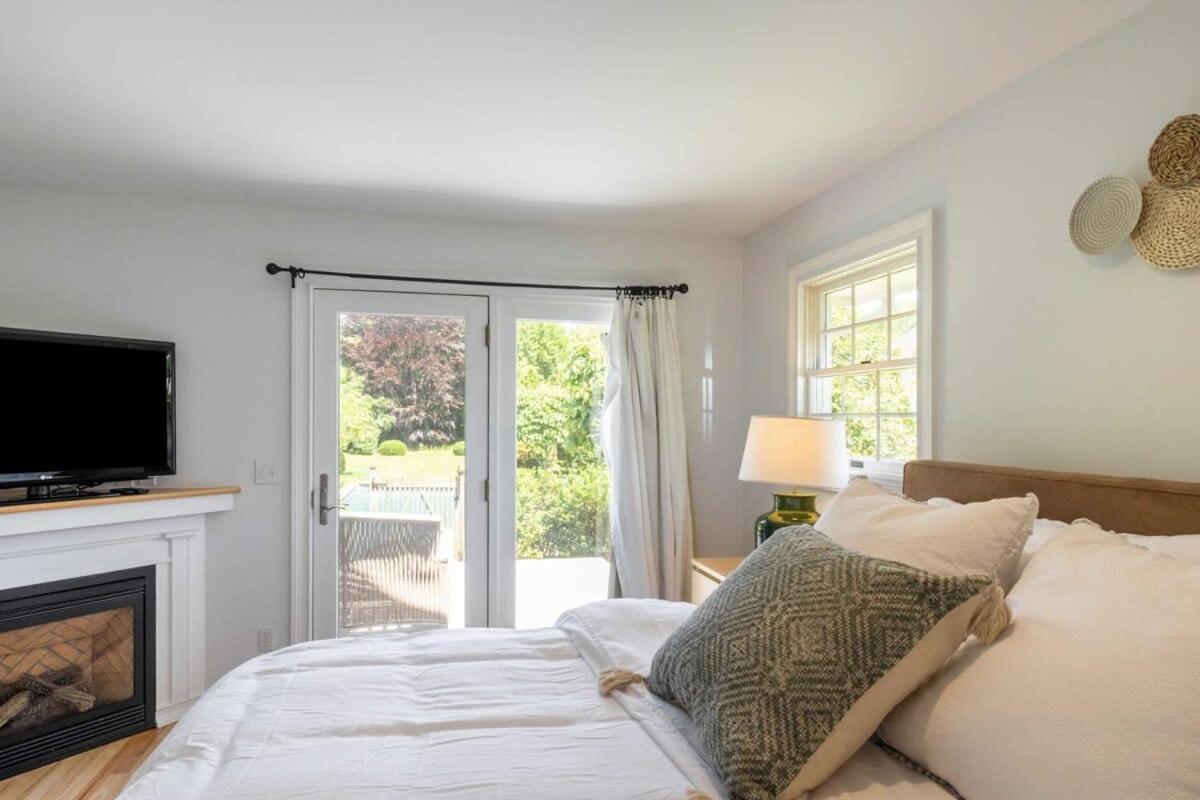 Heated Pool, Driftwood Cottage By Rovetravel East Hampton Bagian luar foto
